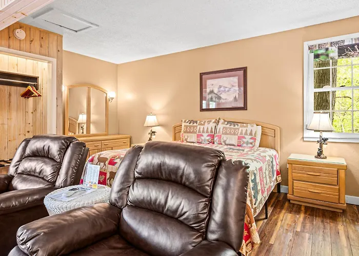 Carr\'S Northside Hotel And Cottages