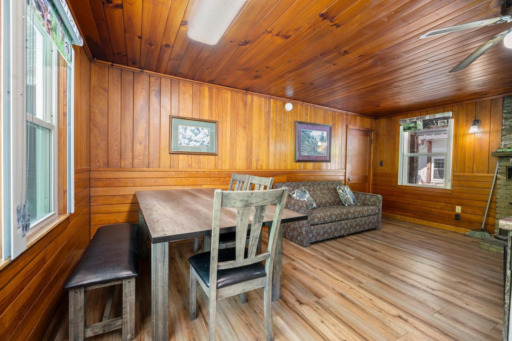 Hotel Carr's Northside And 4*