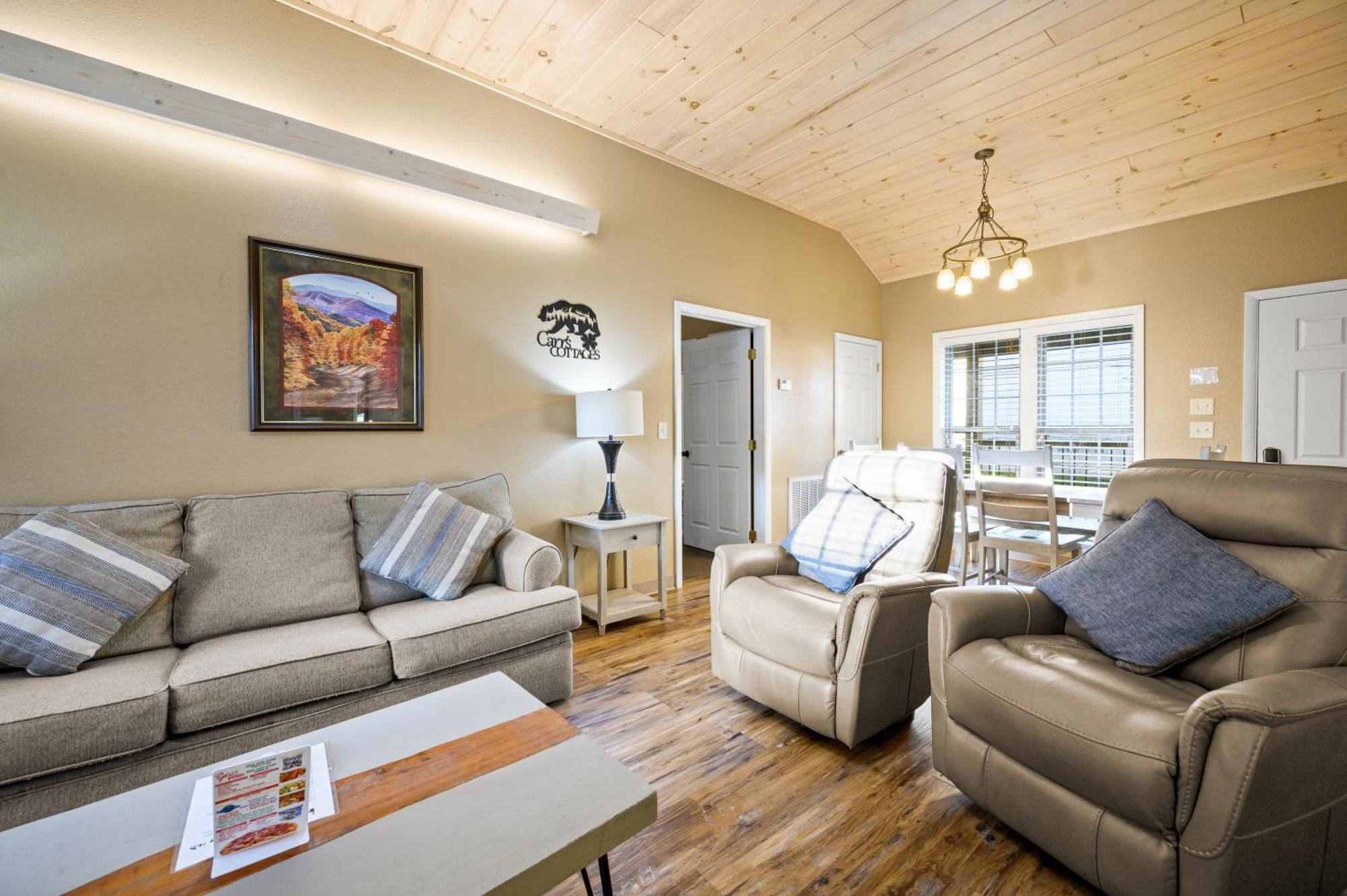 Carr's Northside And 4* Gatlinburg